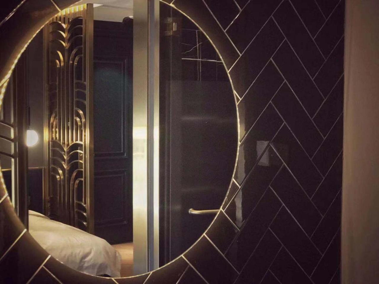 Moon And Chalice Boutique Hotel Куньмін Екстер'єр фото