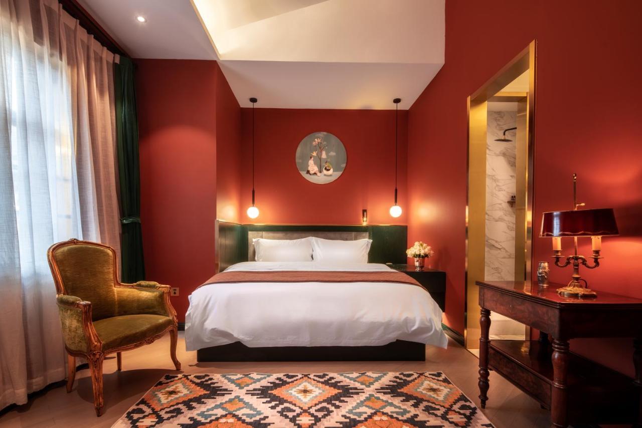 Moon And Chalice Boutique Hotel Куньмін Екстер'єр фото
