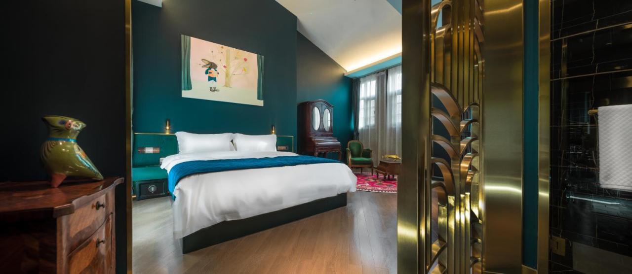 Moon And Chalice Boutique Hotel Куньмін Екстер'єр фото