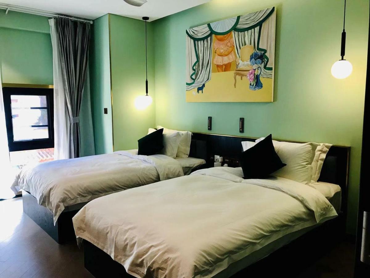 Moon And Chalice Boutique Hotel Куньмін Екстер'єр фото